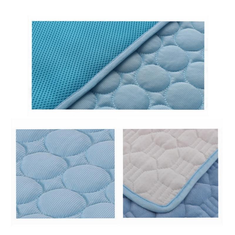 Ice Silk Pet Cooling Mat – Instant Heat Relief for Dogs & Cats | GianfiStore™